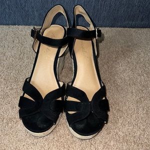 American eagle black wedges size 8.5